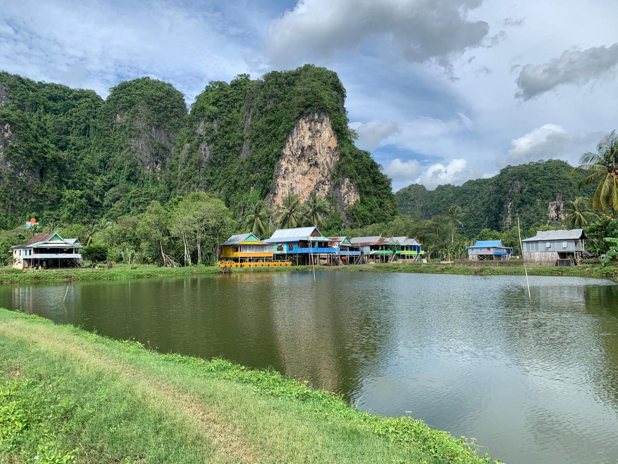 Nasrul House Homestay For Backpackers Maros Eksteriør bilde